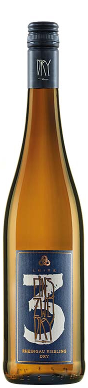 Leitz Riesling Dry Eins Zwei 3