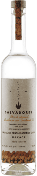 Salvadores Mezcal Destilado con Cempasuchil Salvadores Mezcal Destilado con Cempasuchil